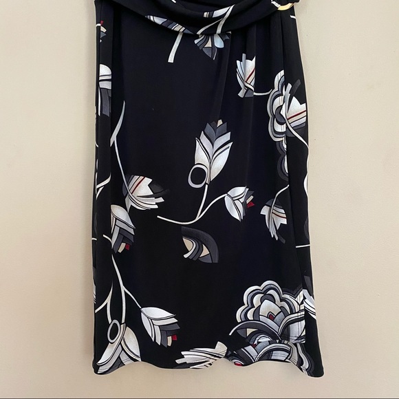 WHITE HOUSE BLACK MARKET floral wrap dress - Picture 4 of 5